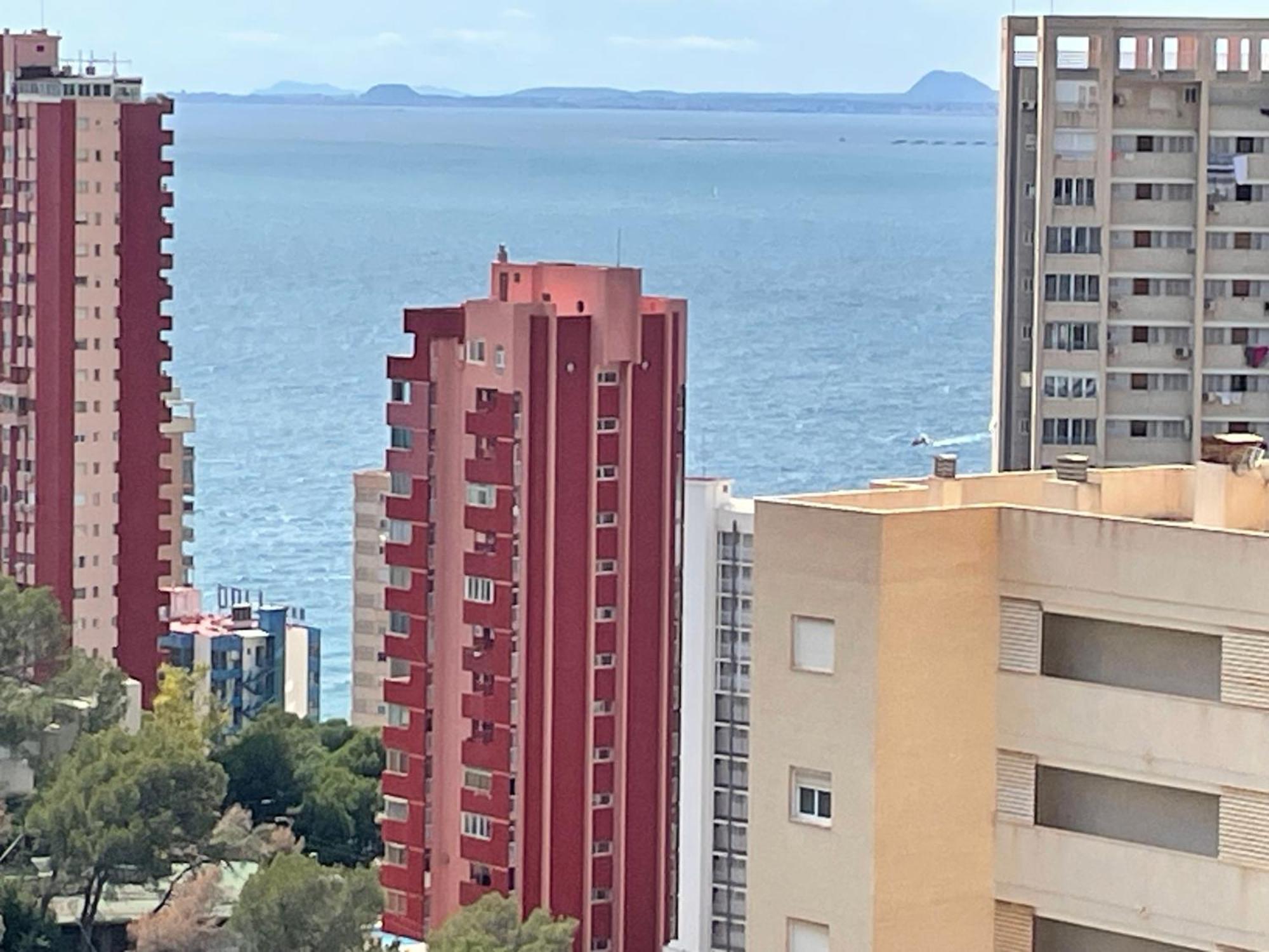 Apartamento Con Vistas Y Bien Ubicado Renovado 베니돔 외부 사진