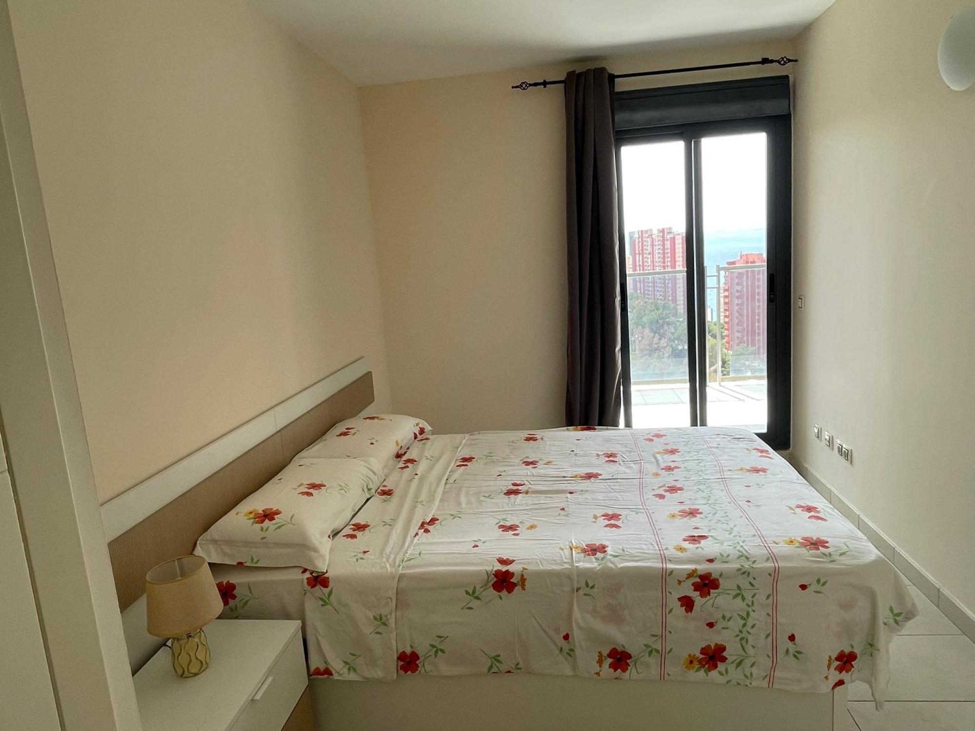 Apartamento Con Vistas Y Bien Ubicado Renovado 베니돔 외부 사진