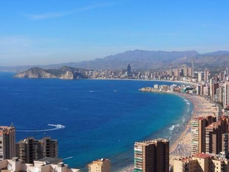 Apartamento Con Vistas Y Bien Ubicado Renovado 베니돔 외부 사진